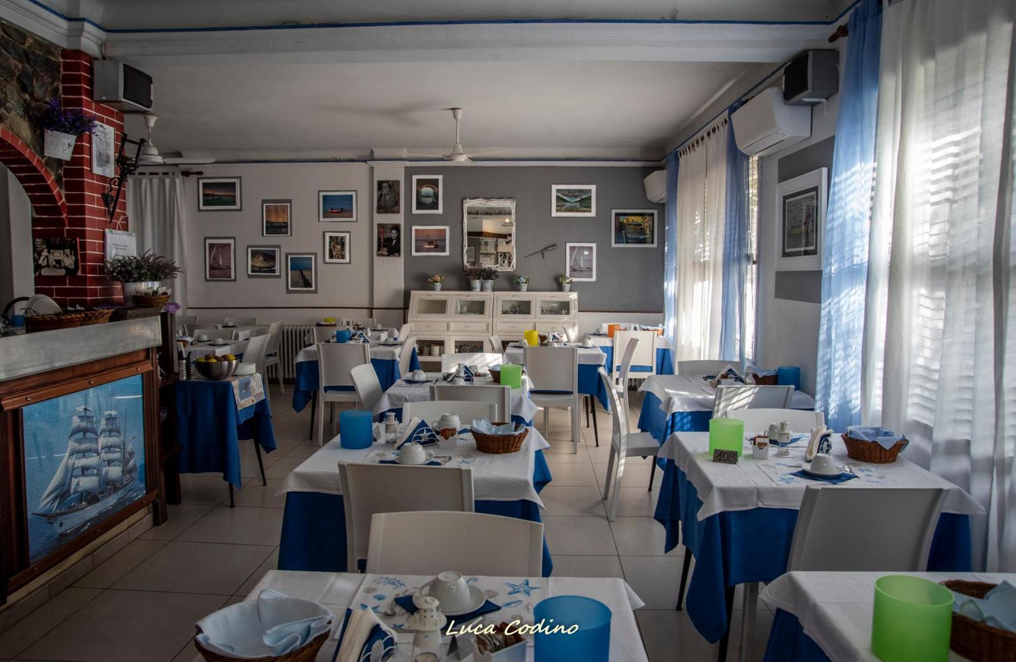 Albergo La Marinella Varazze Eksteriør billede